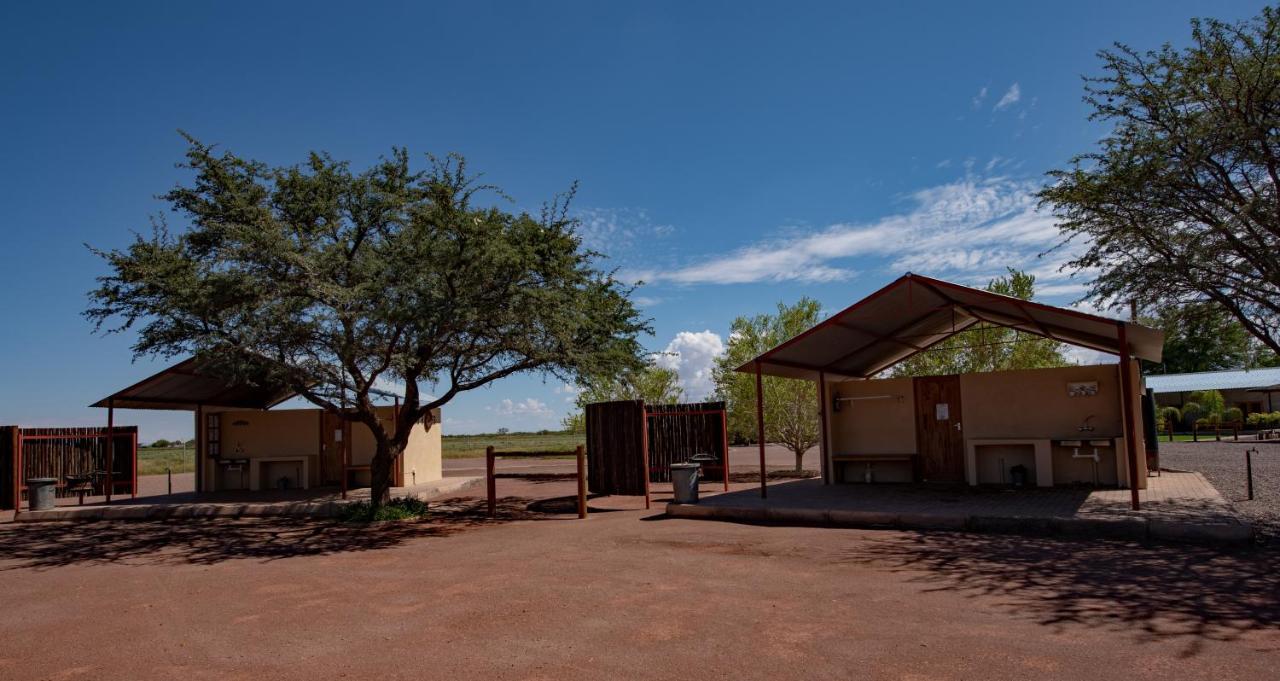 Bastion Farmyard Villa Mariental Exterior photo