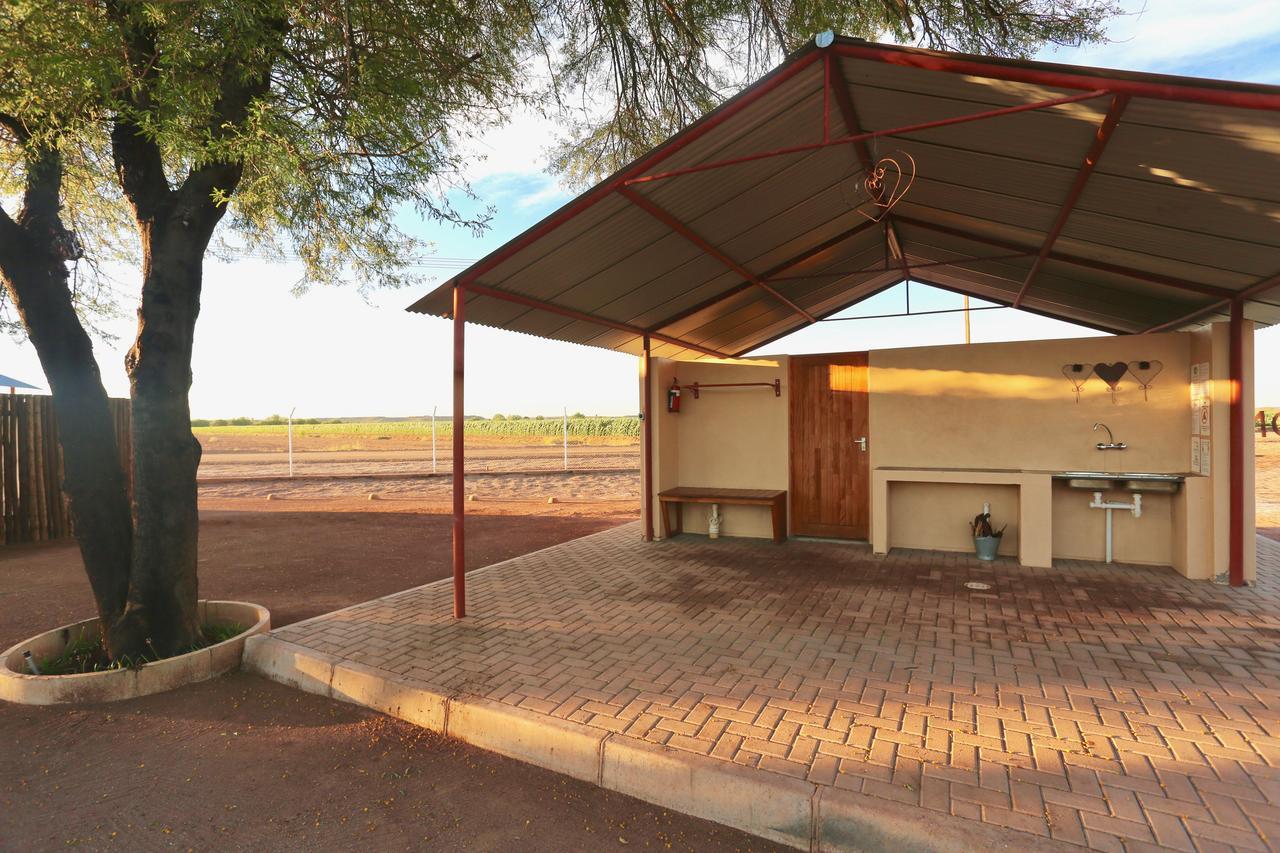 Bastion Farmyard Villa Mariental Exterior photo